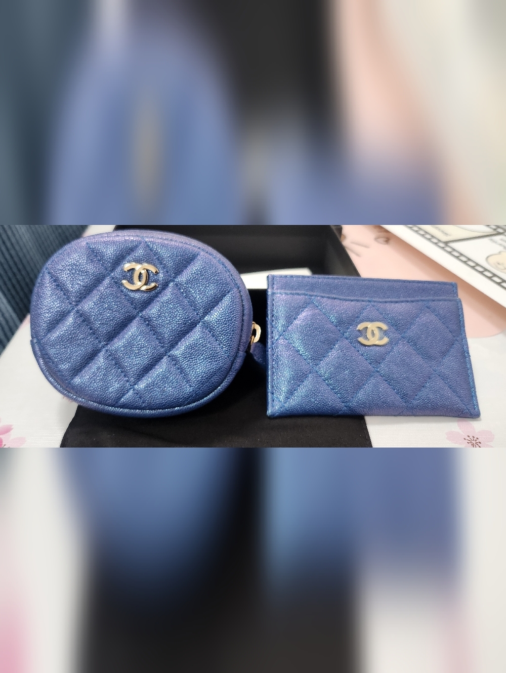 Chanel 19S Iridescent Blue Round Coin Pouch - Picture 10 of 11